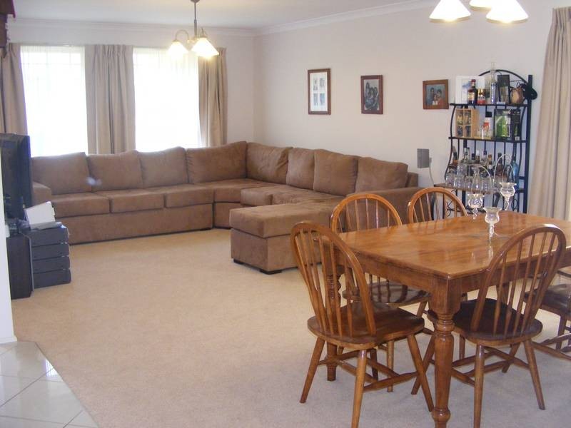 48 Waterford Way, Glenmore Park NSW 2745