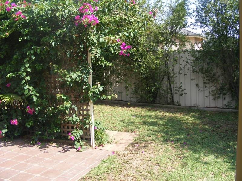 48 Waterford Way, Glenmore Park NSW 2745