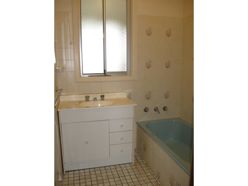 2 Clucas rd, Dharruk NSW 2770