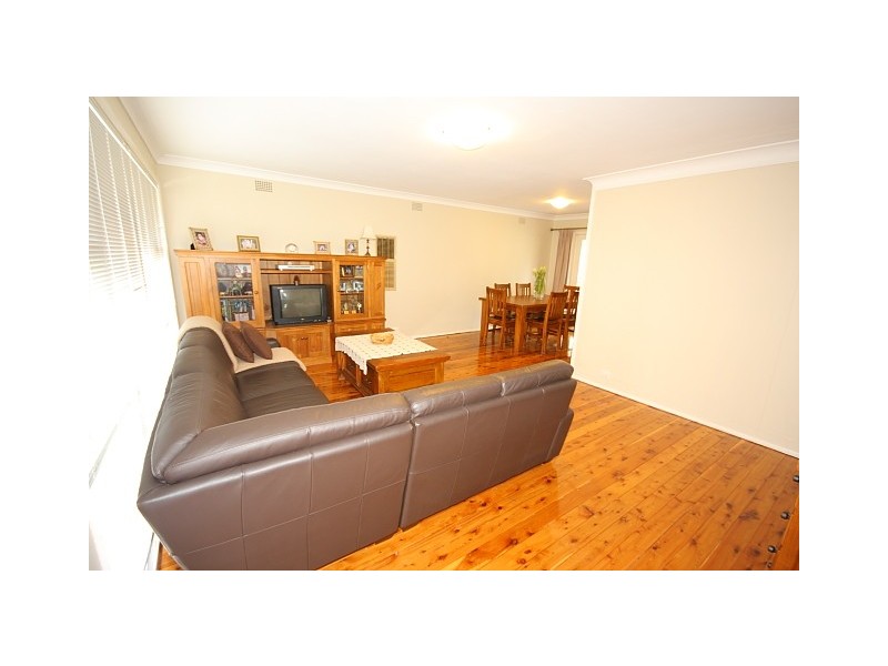 7 Blaxland Avenue, Penrith NSW 2750