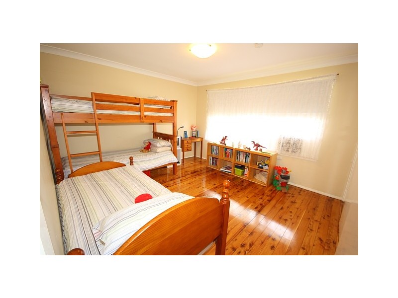 7 Blaxland Avenue, Penrith NSW 2750