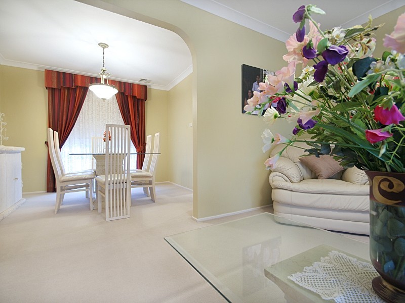 1 Bundeluk Crescent, Glenmore Park NSW 2745