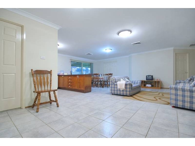 7 Binnet Place, Glenmore Park NSW 2745