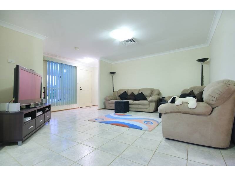 7 Binnet Place, Glenmore Park NSW 2745