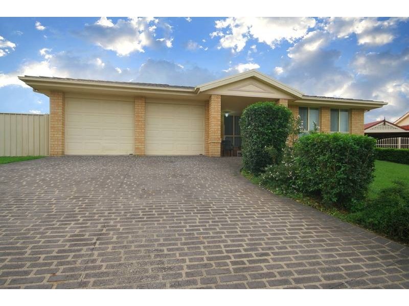 7 Binnet Place, Glenmore Park NSW 2745