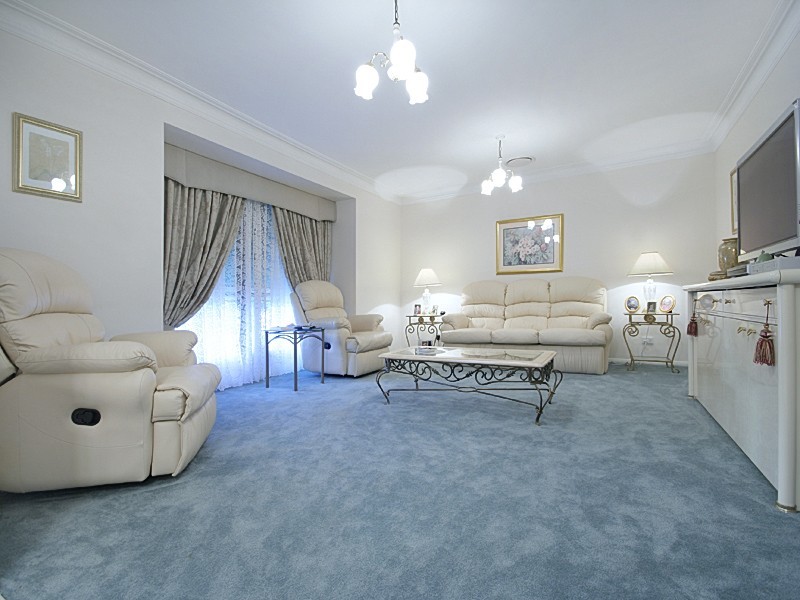 6 Jarra Crescent, Glenmore Park NSW 2745