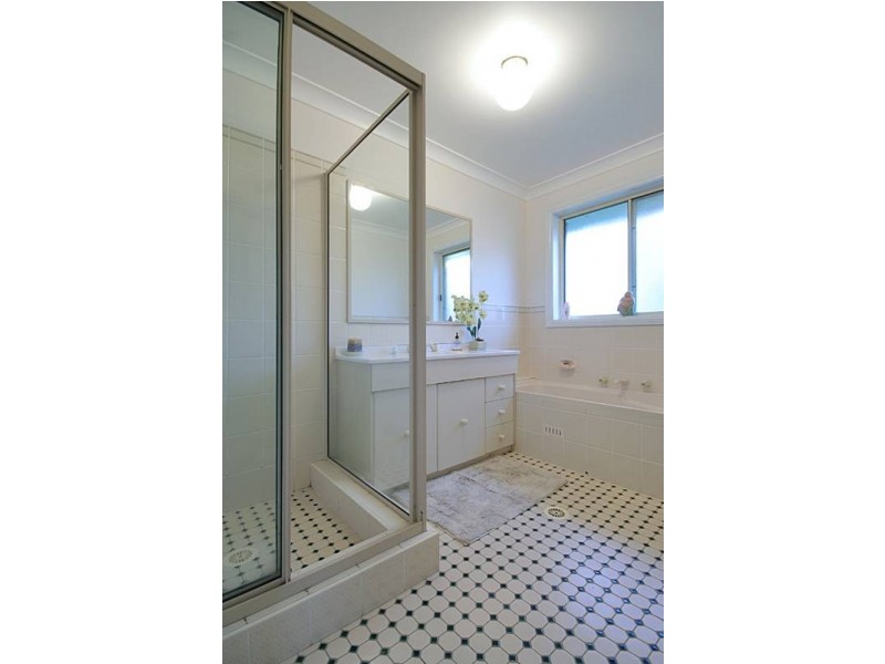 6 Jarra Crescent, Glenmore Park NSW 2745