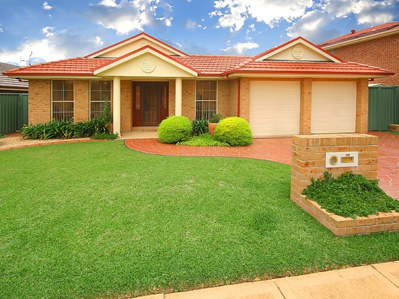 184 Ridgetop Drive, Glenmore Park NSW 2745