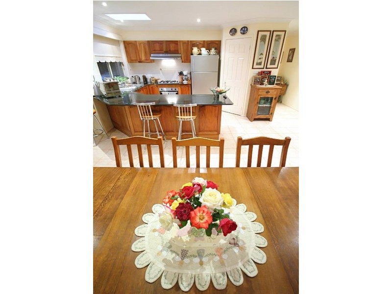 184 Ridgetop Drive, Glenmore Park NSW 2745