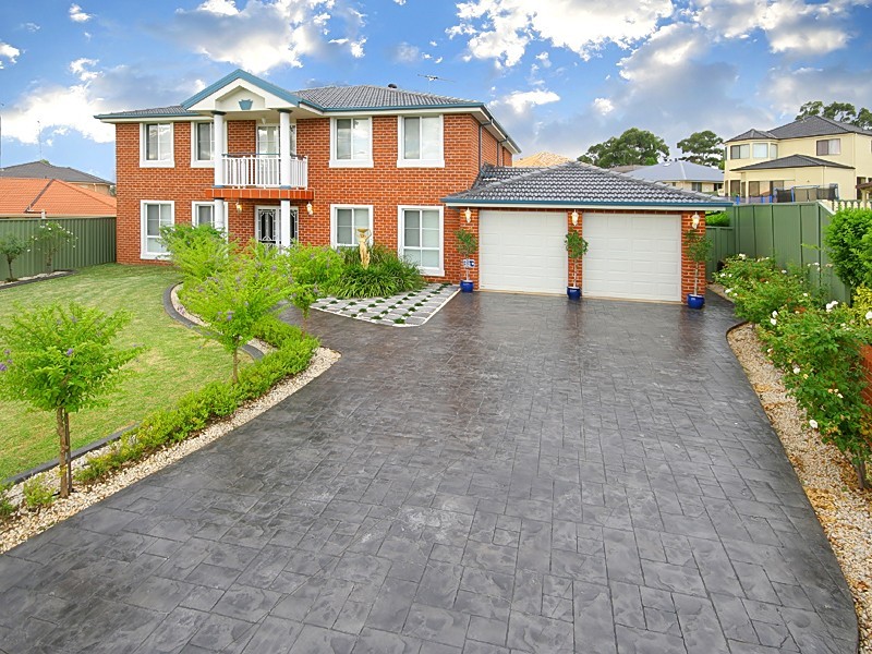 4 Bangalla Parade, Glenmore Park NSW 2745