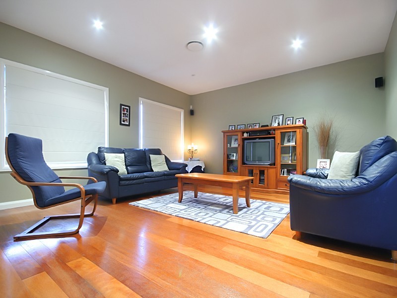 22 Burra Close, Glenmore Park NSW 2745