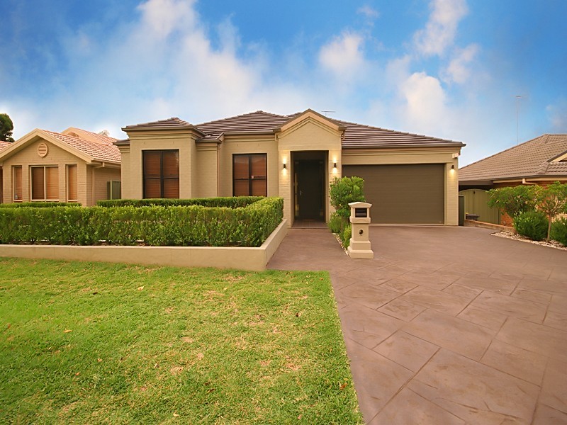 22 Burra Close, Glenmore Park NSW 2745