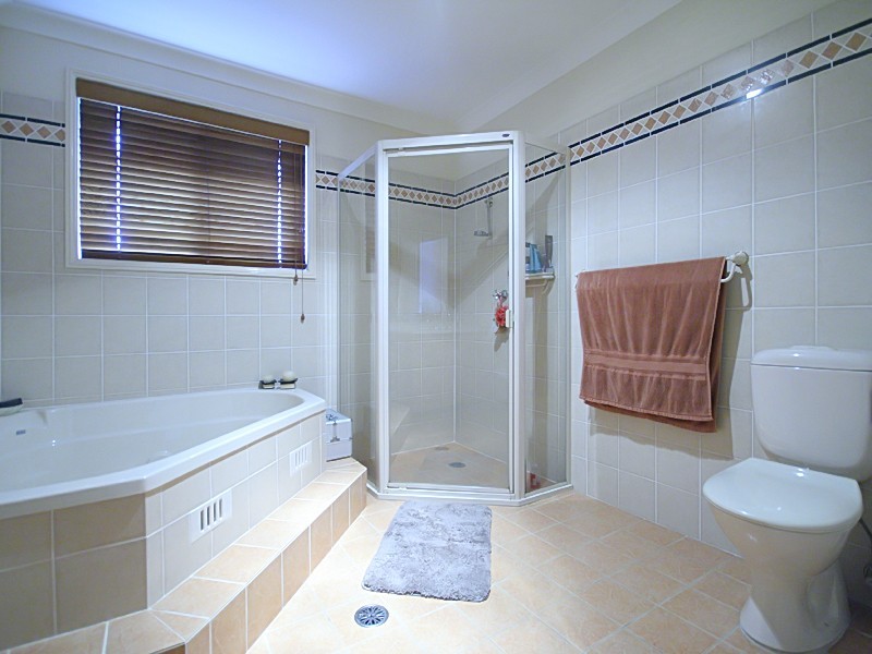 9 Roseville Terrace, Glenmore Park NSW 2745