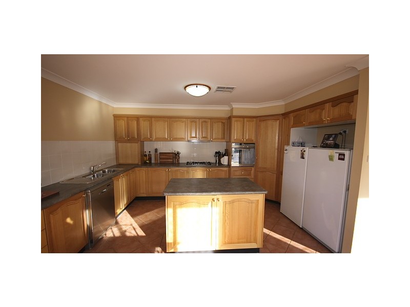 9 Roseville Terrace, Glenmore Park NSW 2745