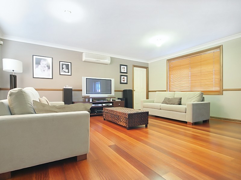 19 Sittella Place, Glenmore Park NSW 2745