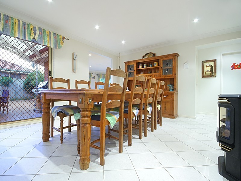 7 Woburn Place, Glenmore Park NSW 2745