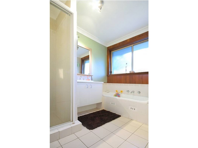 2 Bluewren Close, Glenmore Park NSW 2745