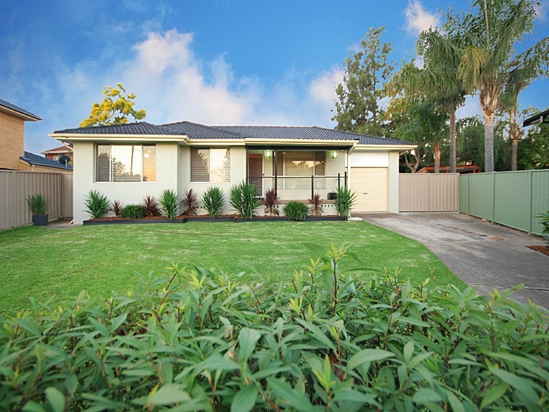 5 Walcha Place, South Penrith NSW 2750