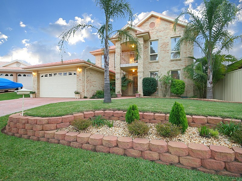 7 Kingsfield Ave, Glenmore Park NSW 2745