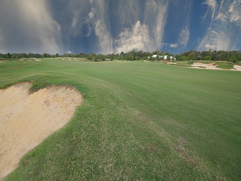 8 Portrush Cres, Luddenham NSW 2745