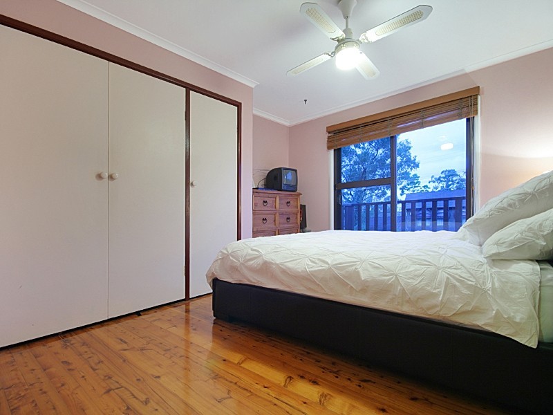 11 Currawong Cres, Leonay NSW 2750