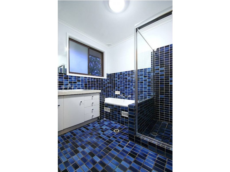 11 Currawong Cres, Leonay NSW 2750