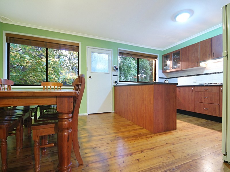 11 Currawong Cres, Leonay NSW 2750