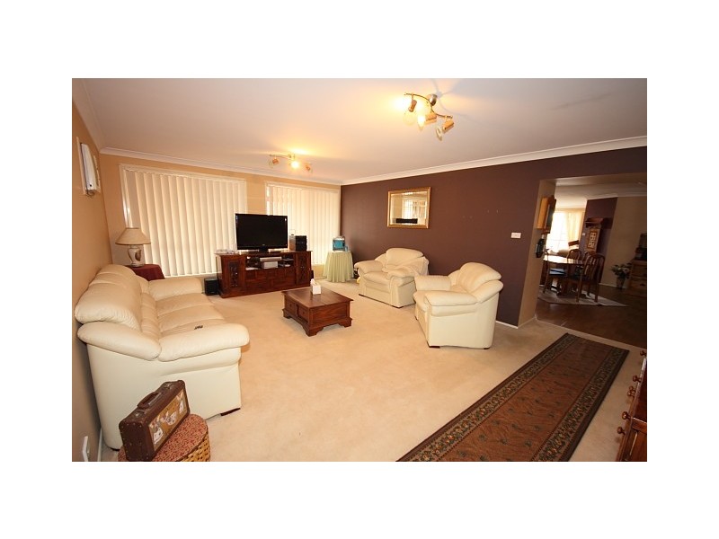 4 Kalua Place, Glenmore Park NSW 2745