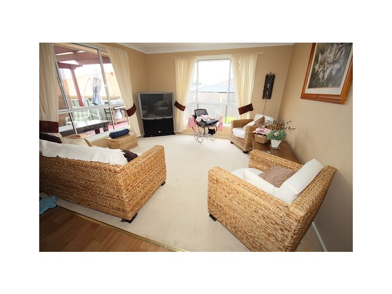 4 Kalua Place, Glenmore Park NSW 2745