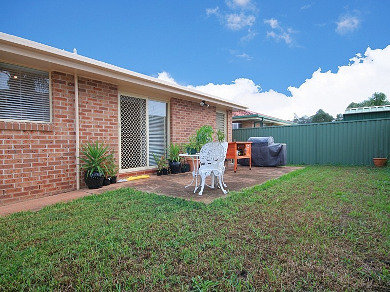 10 Cowan Place, Glenmore Park NSW 2745