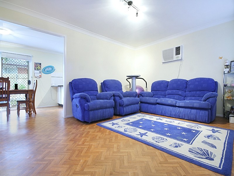 10 Cowan Place, Glenmore Park NSW 2745