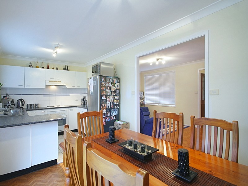 10 Cowan Place, Glenmore Park NSW 2745