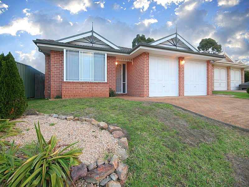 4 Dutba Place, Glenmore Park NSW 2745