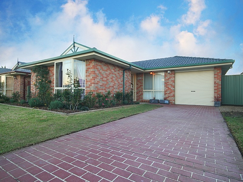11 Killarney ave, Glenmore Park NSW 2745