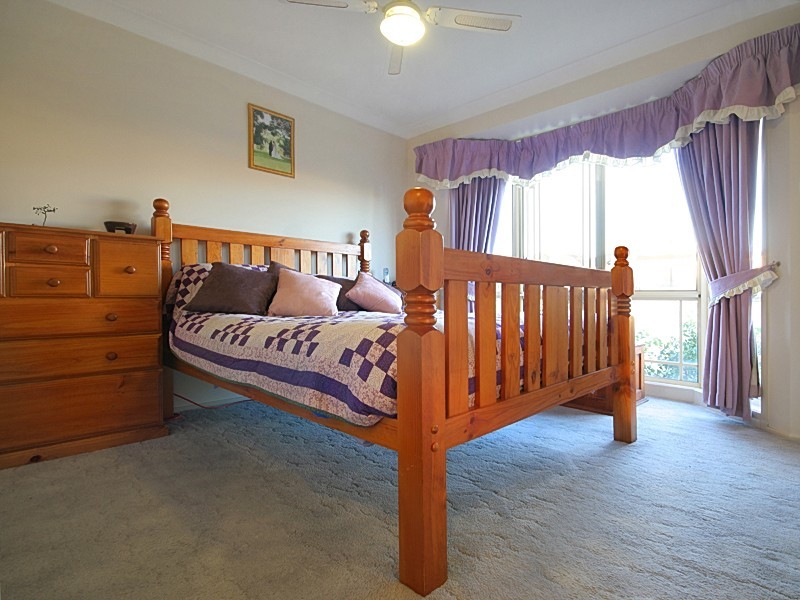 11 Killarney ave, Glenmore Park NSW 2745