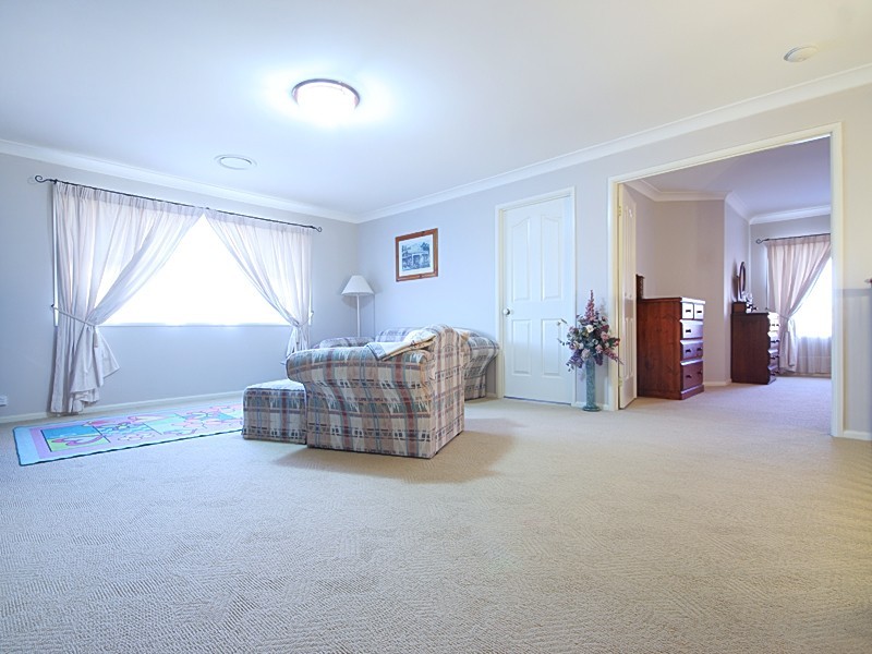 5 Karingal Court, Glenmore Park NSW 2745