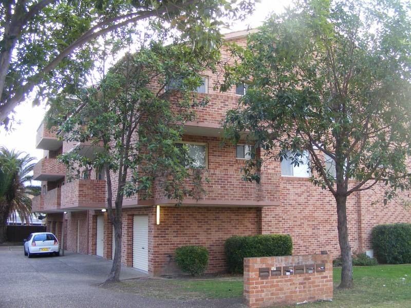 10/9-11 Haynes Street, Penrith NSW 2750