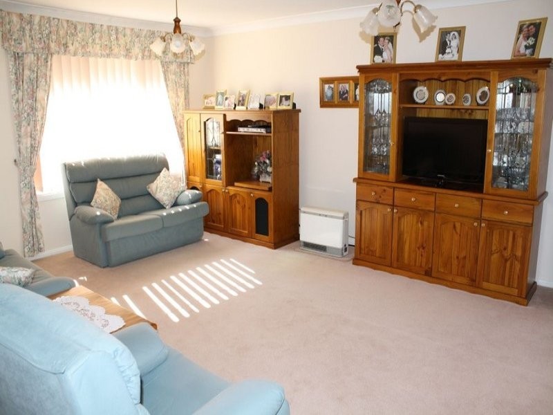 6 Mari Close, Glenmore Park NSW 2745