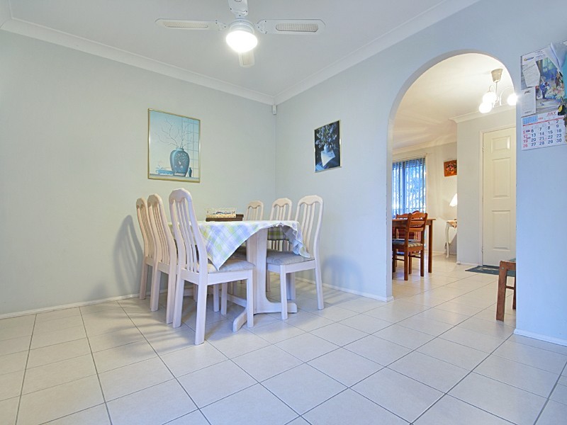 15 Ferntree Close, Glenmore Park NSW 2745