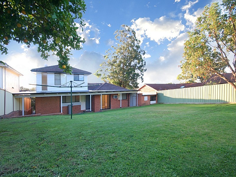 4 Mowla Avenue, Jamisontown NSW 2750