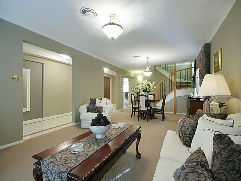 28 Lakewood Terrace, Glenmore Park NSW 2745