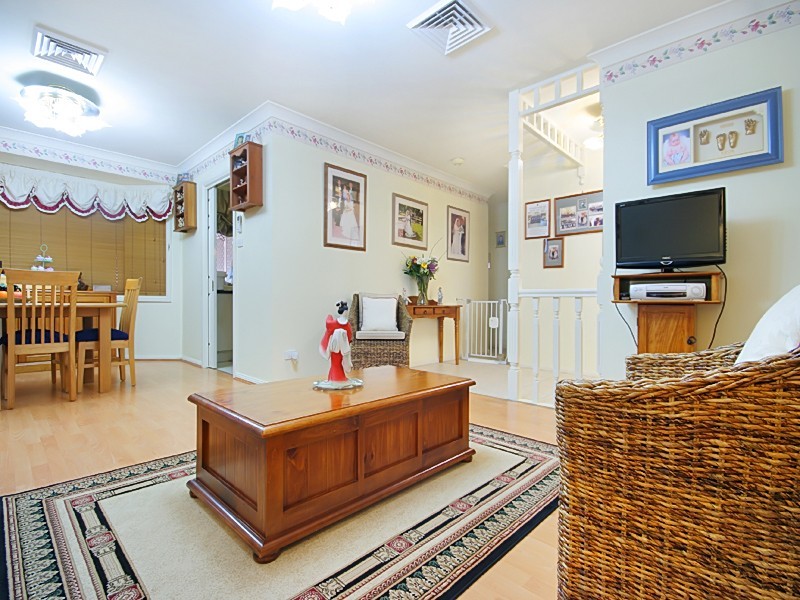 6 Dutba Place, Glenmore Park NSW 2745