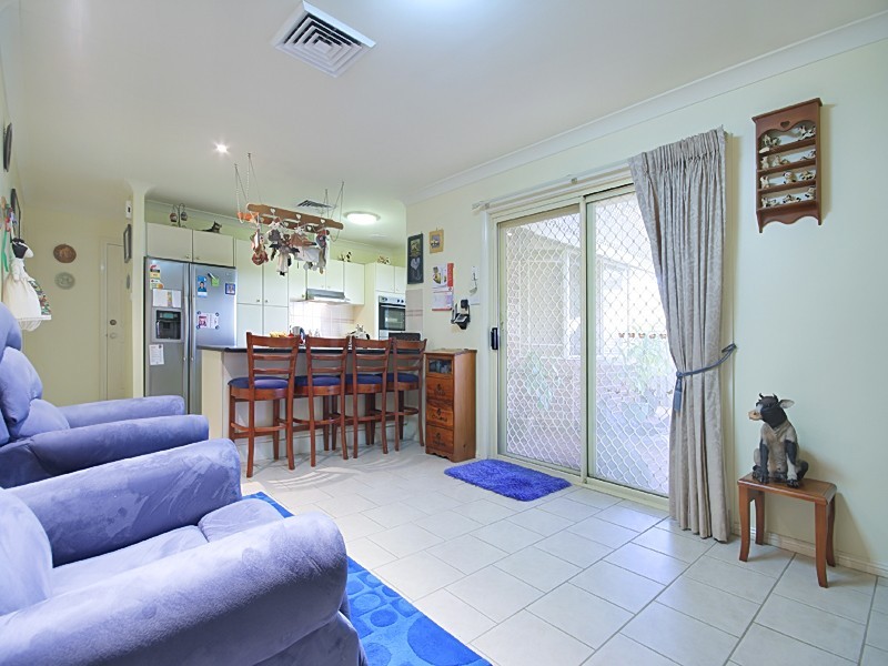 6 Dutba Place, Glenmore Park NSW 2745