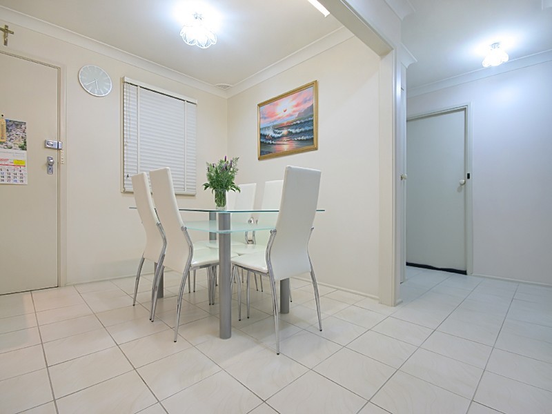18 Michele Avenue, Cambridge Park NSW 2747