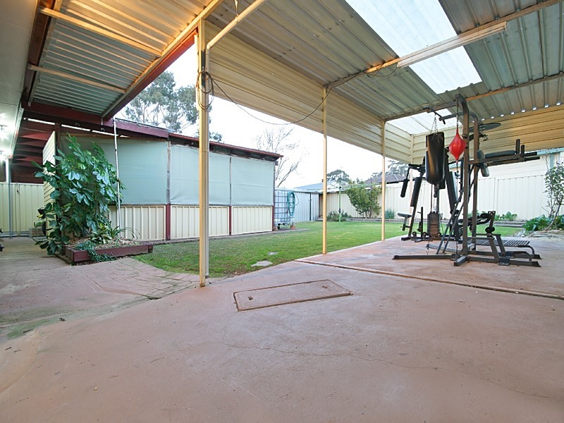 18 Michele Avenue, Cambridge Park NSW 2747