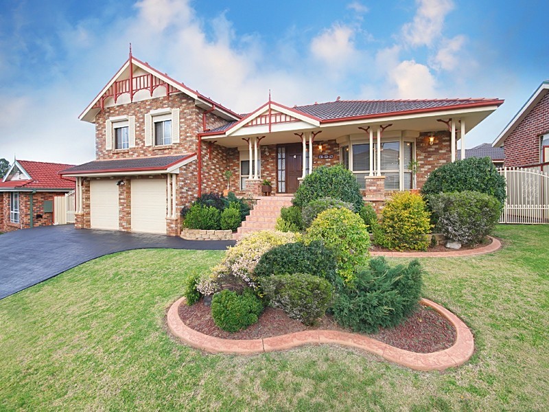 6 Woodlands Drive, Glenmore Park NSW 2745