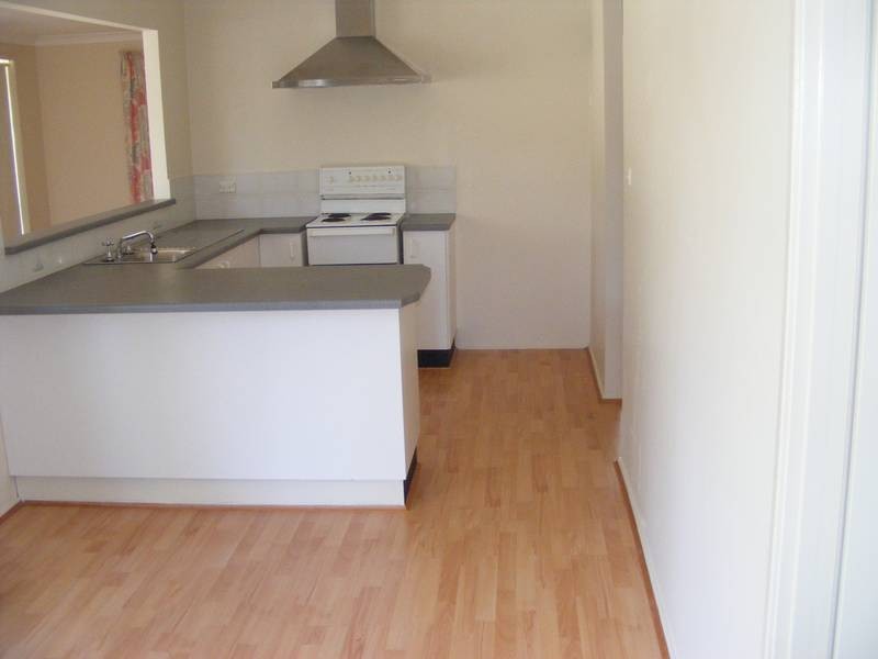 4B Telopea Ave, Glenmore Park NSW 2745