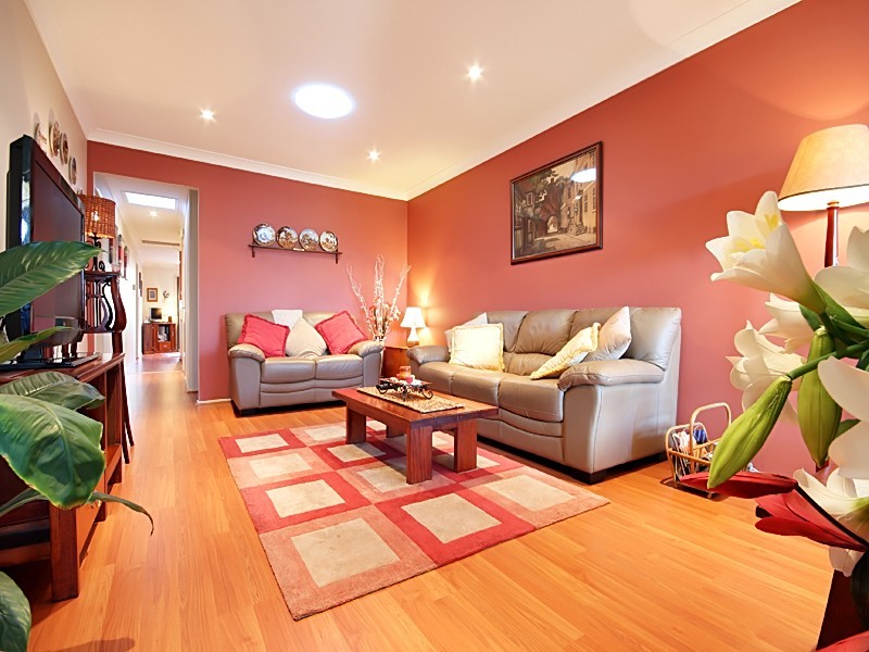 31 Hillside Circuit, Cranebrook NSW 2749