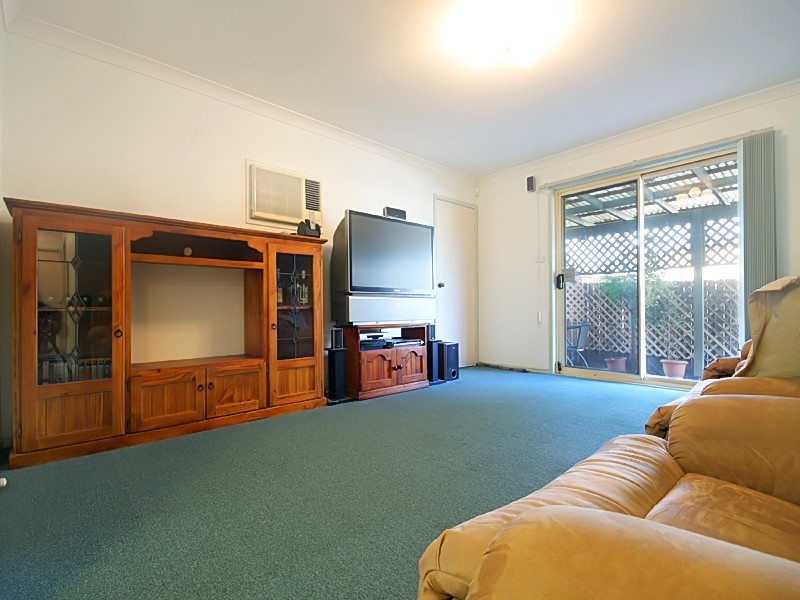 2/41 College Street, Cambridge Park NSW 2747