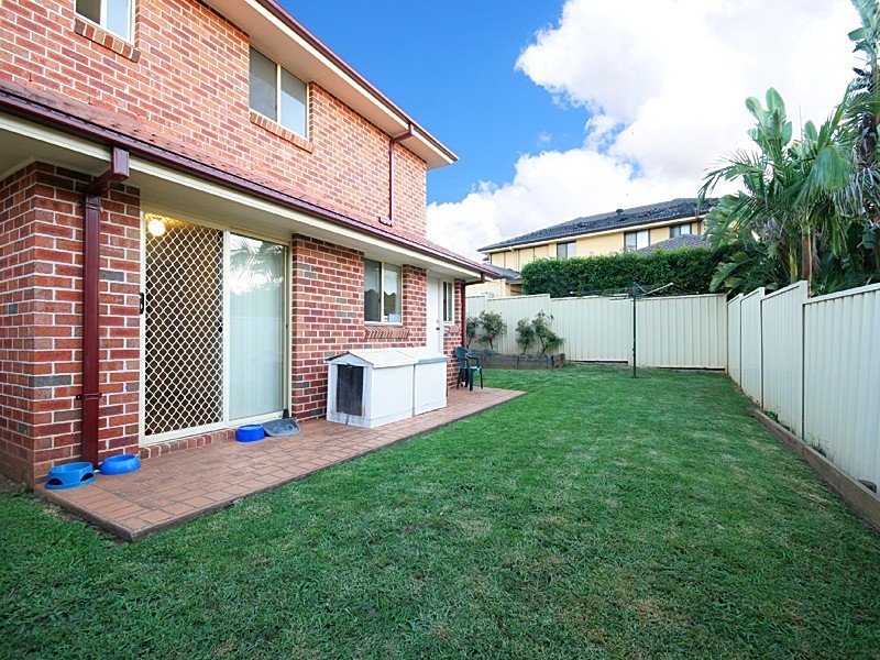 1 Langley Avenue, Glenmore Park NSW 2745
